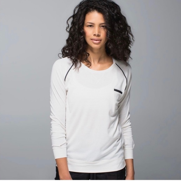lululemon athletica Tops - Lululemon Weightless Crew Top